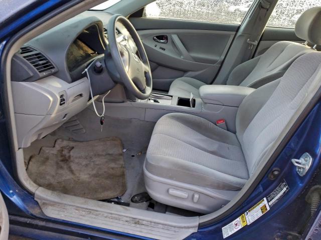 Toyota Camry Base Image 8