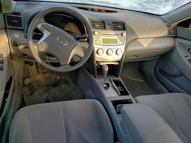Toyota Camry Base Image 10