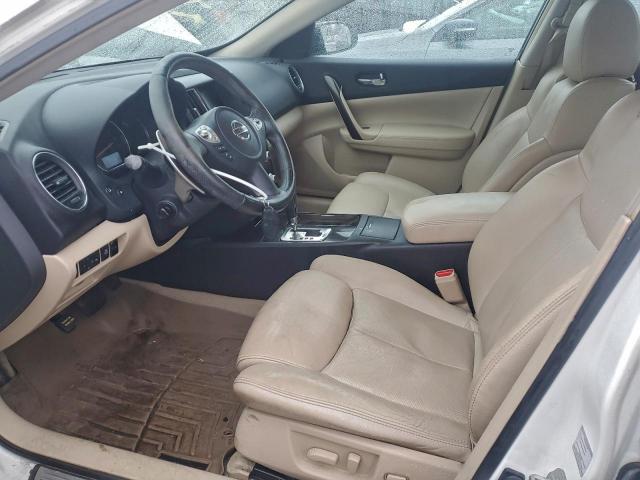 Nissan Maxima S Image 12