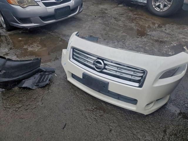 Nissan Maxima S Image 11