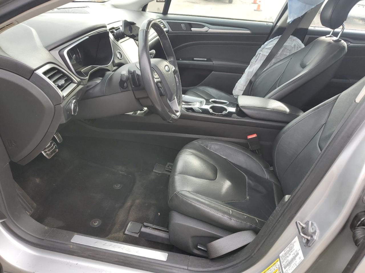 Ford Fusion Titanium Image 6