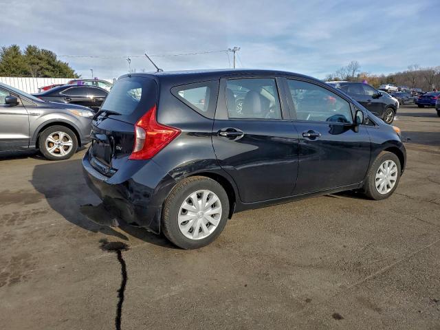 Nissan Versa S Image 2