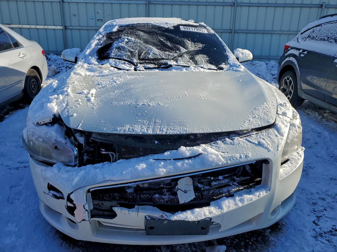 Nissan Maxima S Image 2