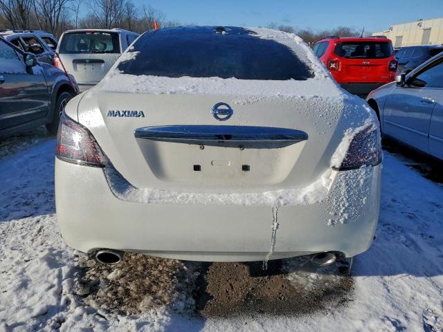 Nissan Maxima S Image 4