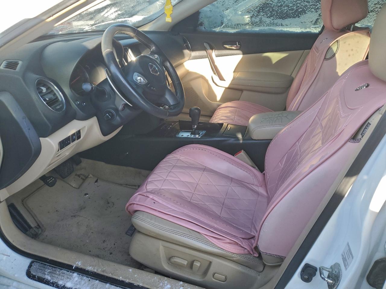 Nissan Maxima S Image 6