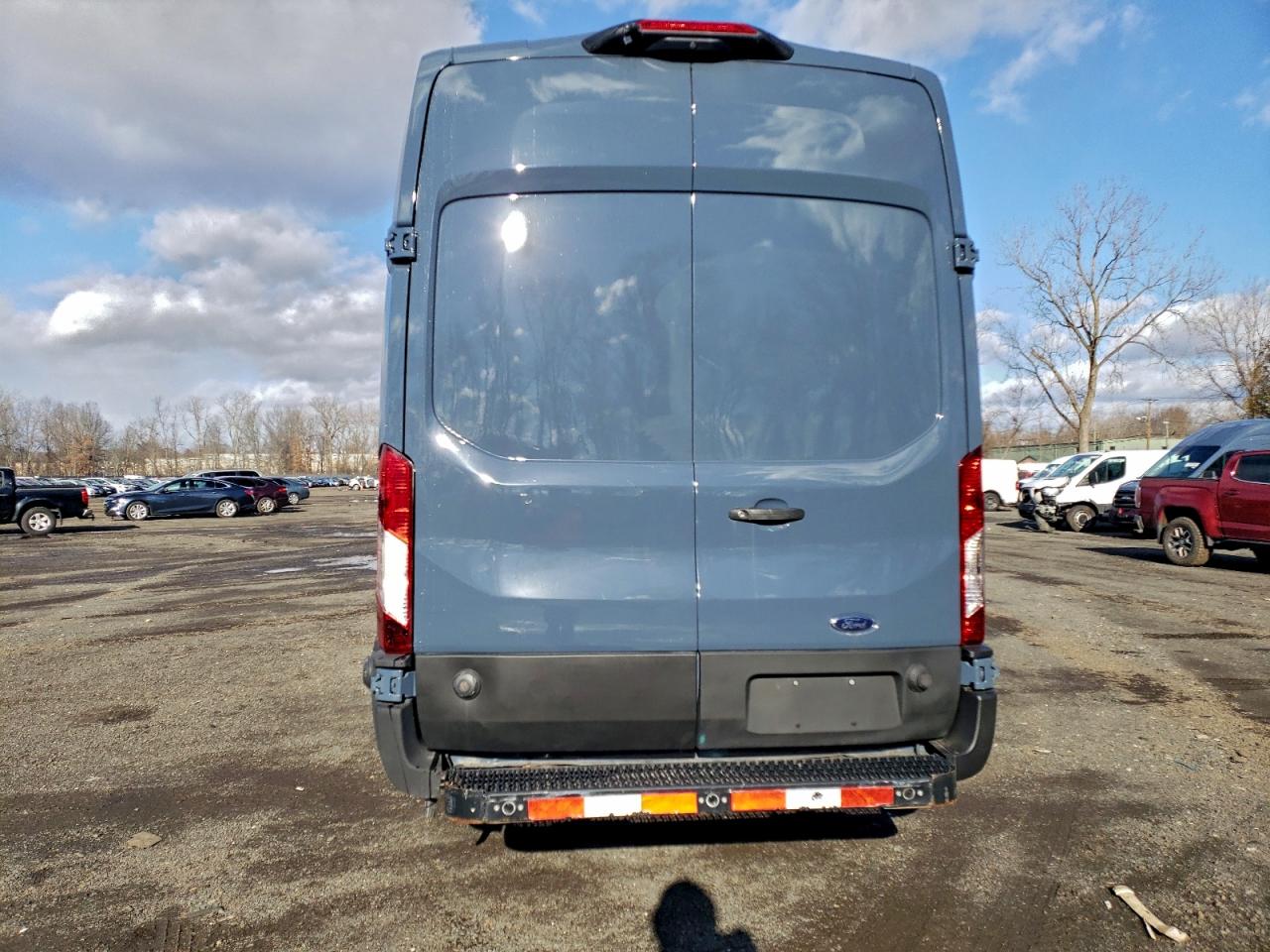 Ford Transit T-250 Image 10