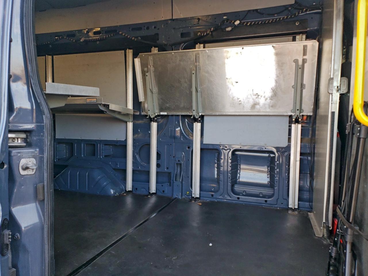 Ford Transit T-250 Image 13