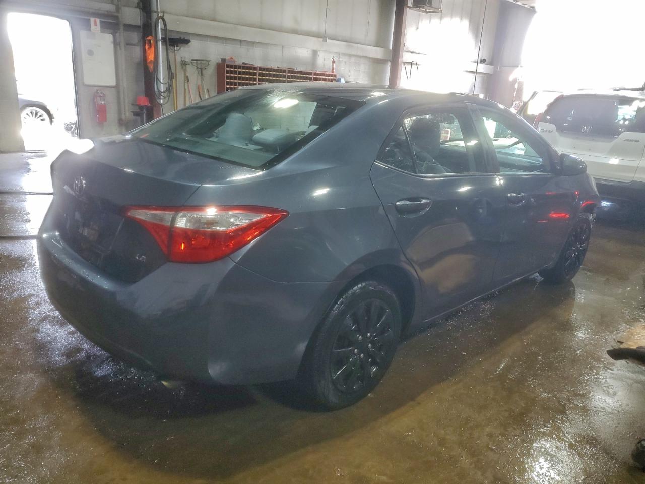 Toyota Corolla L Image 8