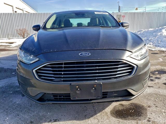 Ford Fusion Se Image 6