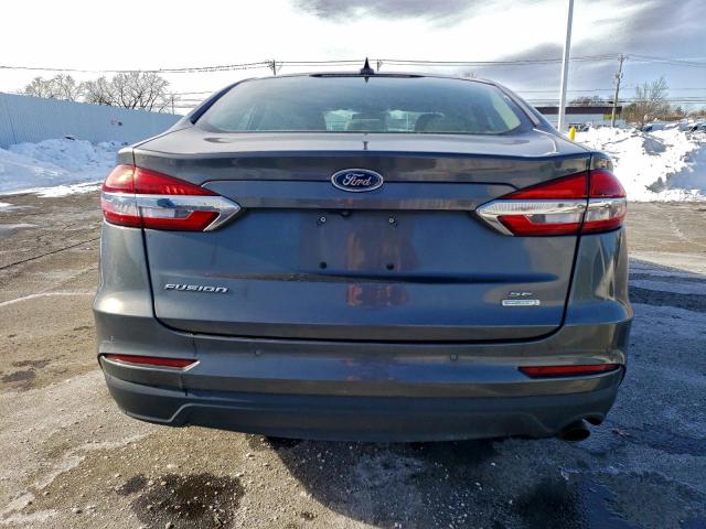 Ford Fusion Se Image 2