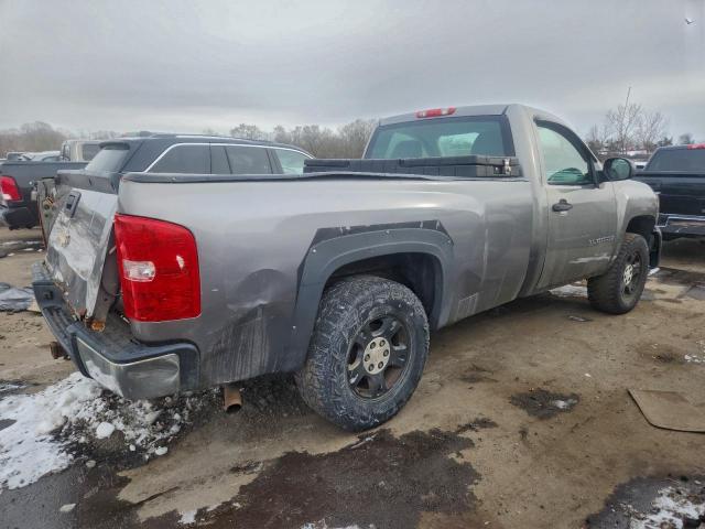 Chevrolet Silverado C1500 Image 3