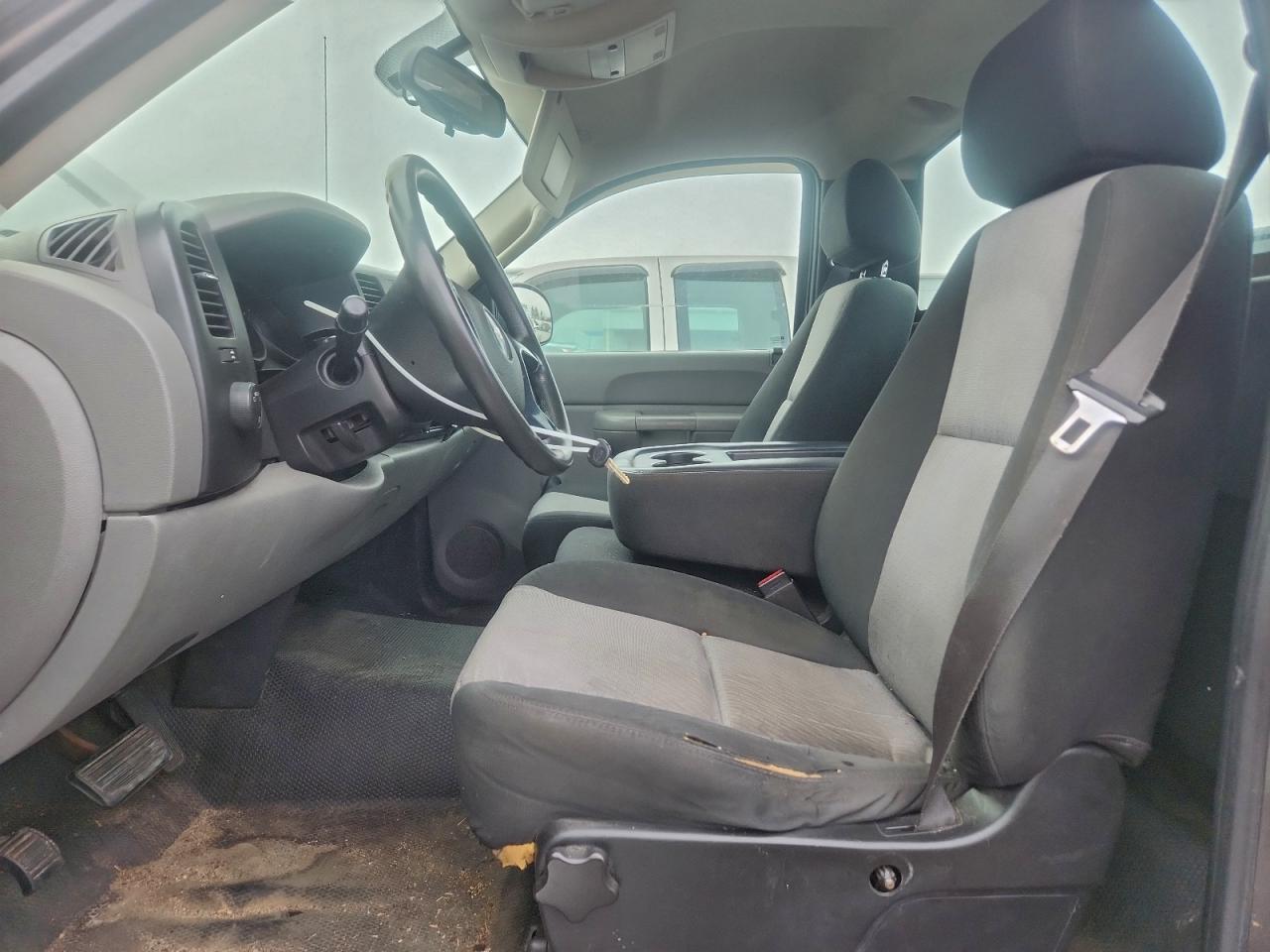 Chevrolet Silverado C1500 Image 7