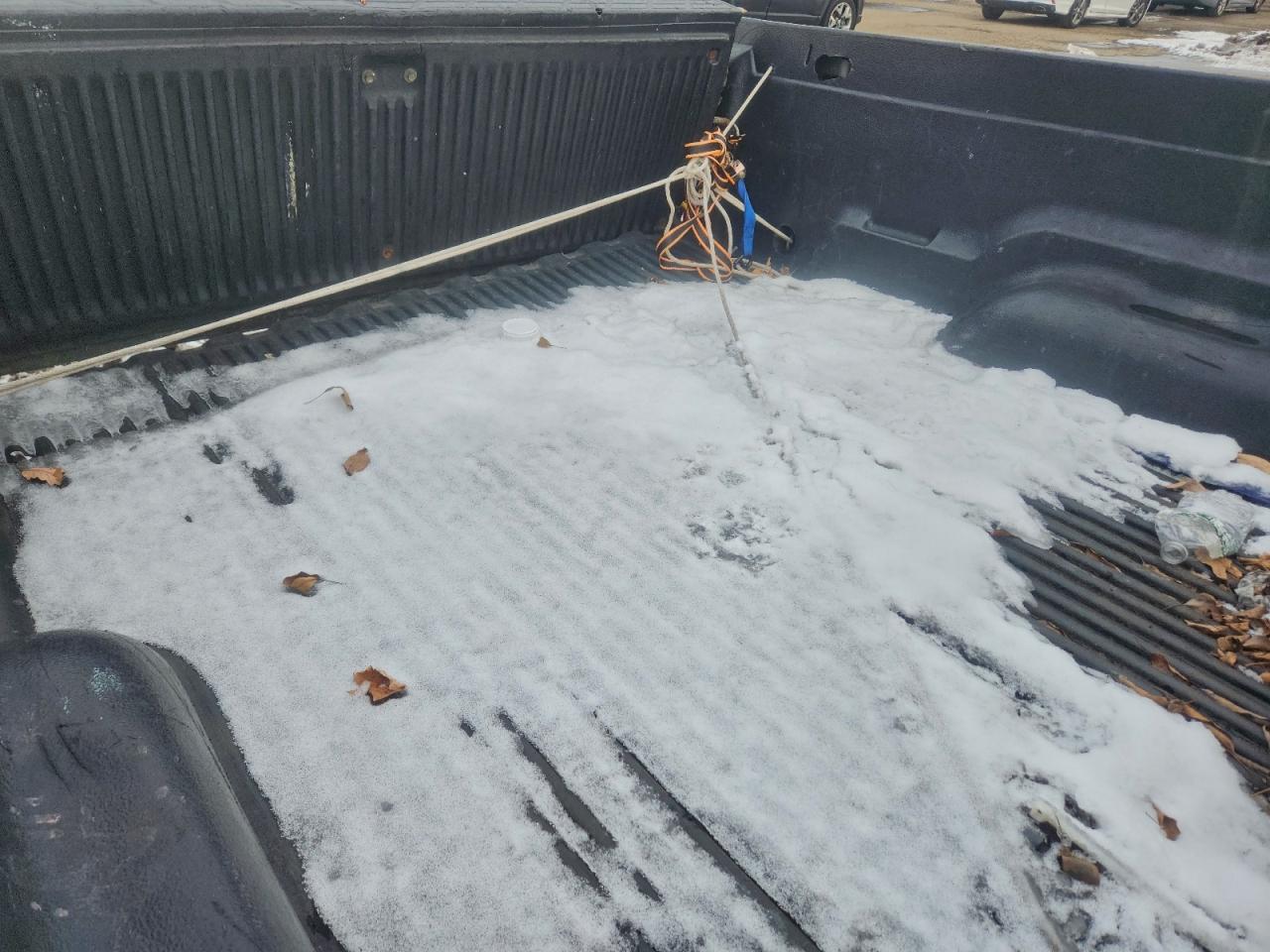 Chevrolet Silverado C1500 Image 2