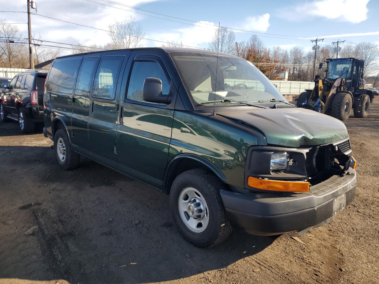 Chevrolet Express Image 3