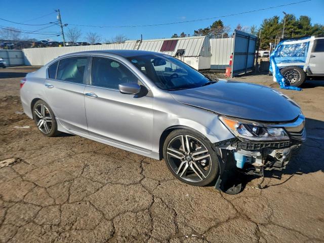 Honda Accord Sport Special Edition Image 6