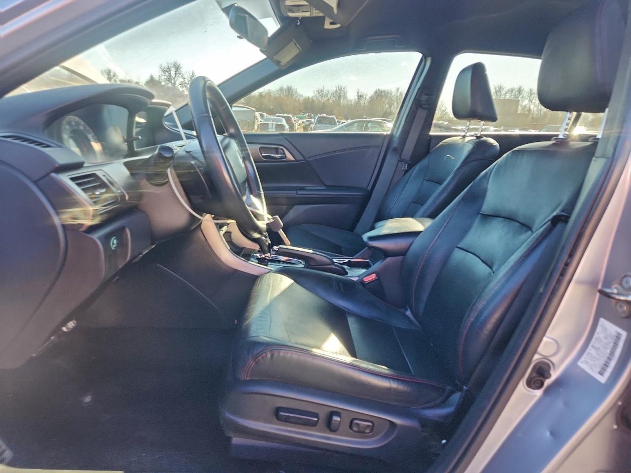 Honda Accord Sport Special Edition Image 11