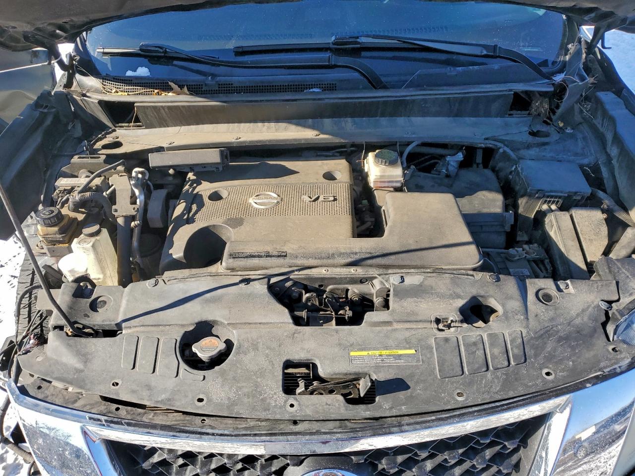 Nissan Pathfinder S Image 8