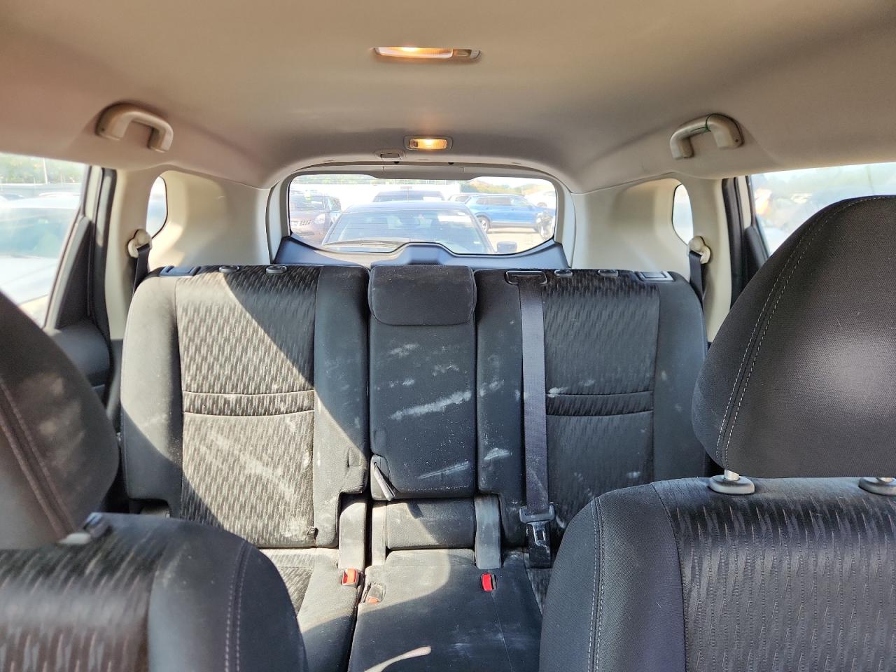 Nissan Rogue S Image 12