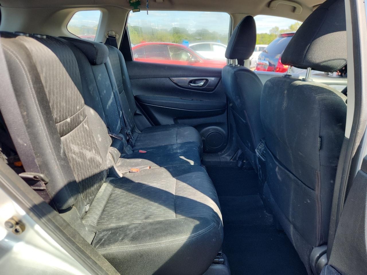 Nissan Rogue S Image 9