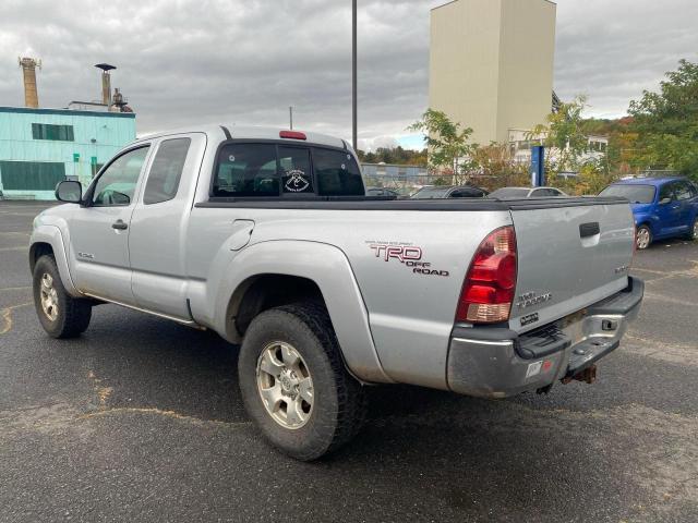 Toyota Tacoma Access Cab Image 4