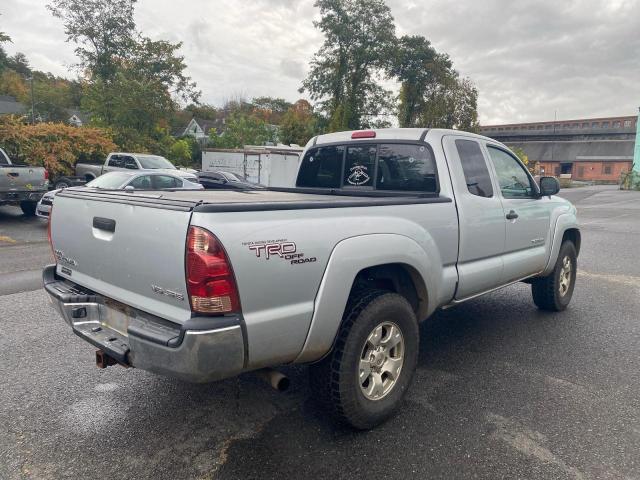 Toyota Tacoma Access Cab Image 2