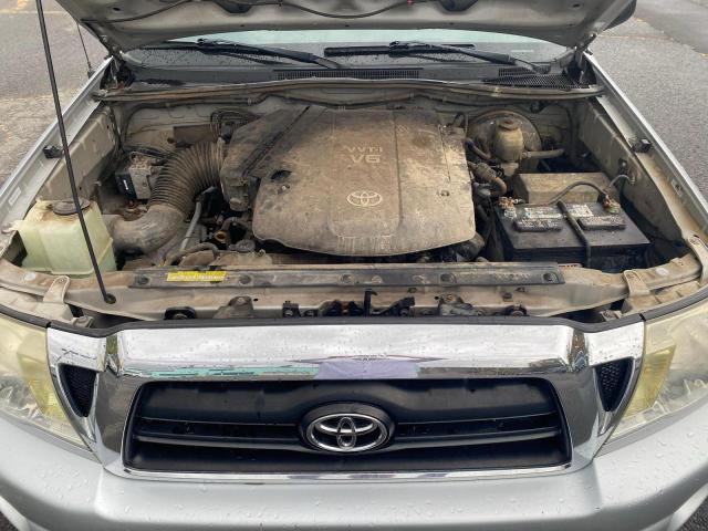 Toyota Tacoma Access Cab Image 3