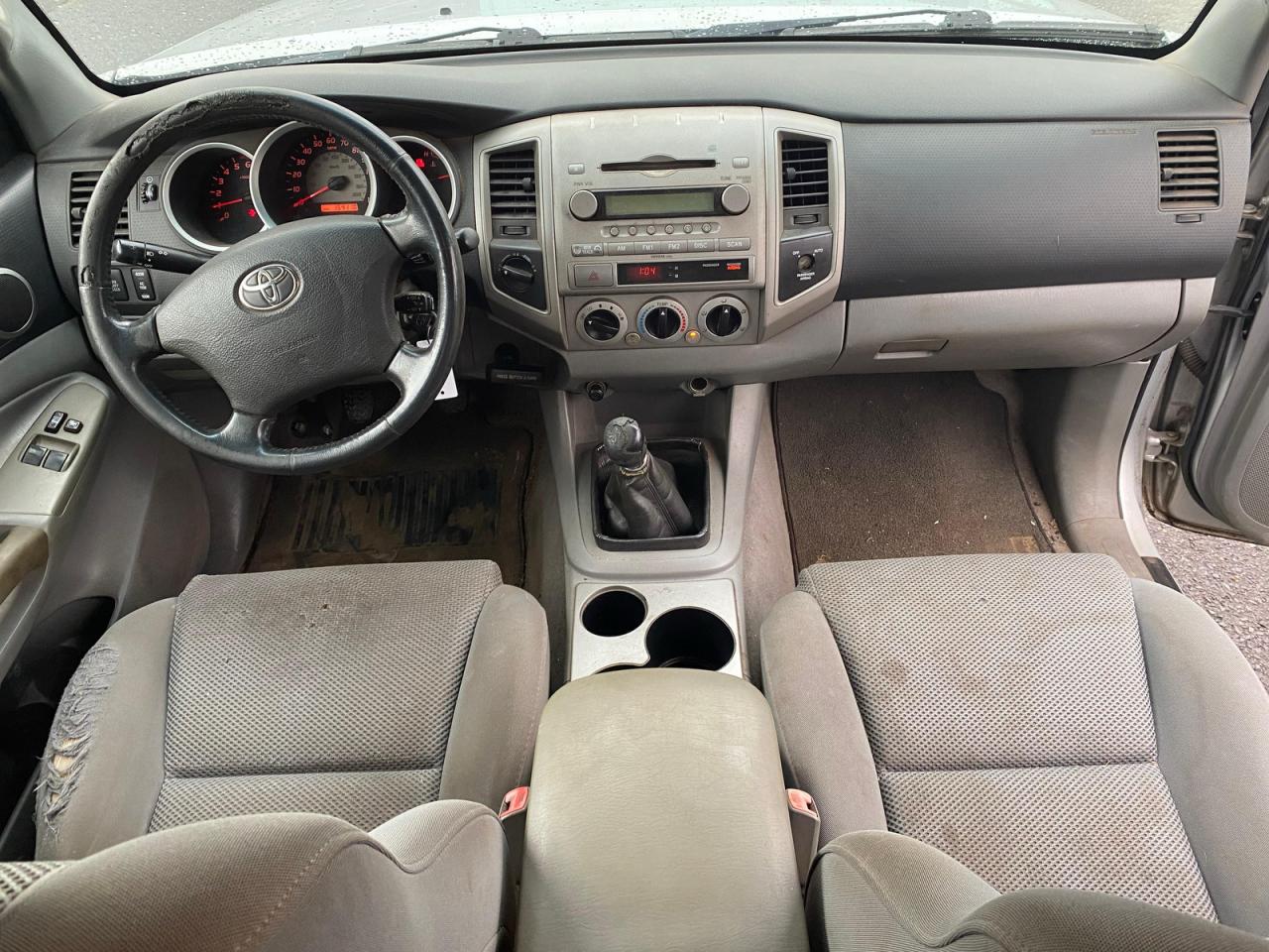 Toyota Tacoma Access Cab Image 9