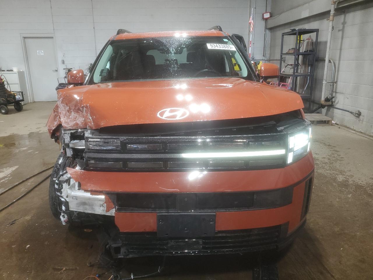 Hyundai SANTA FE Limited Image 9