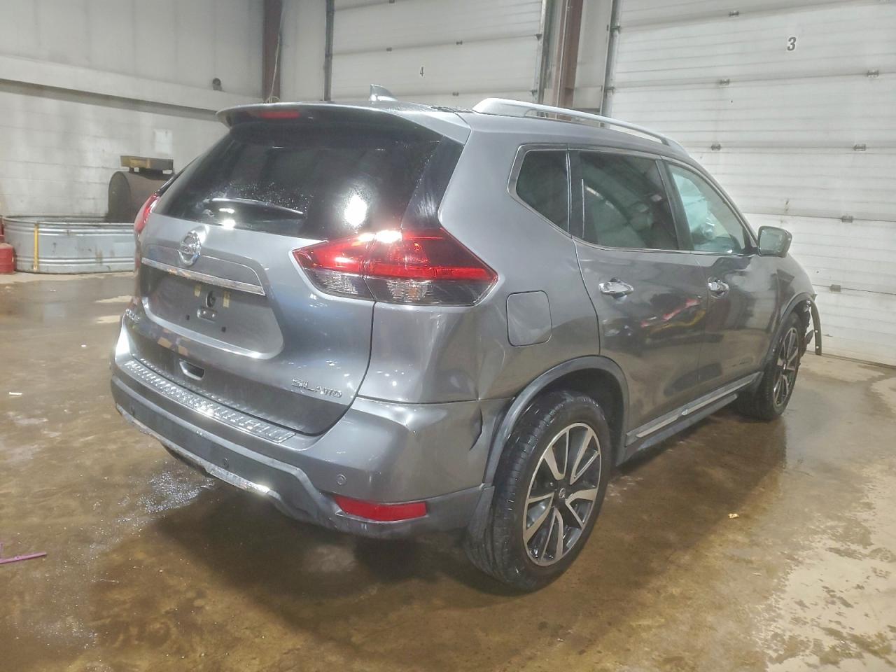 Nissan Rogue S Image 8