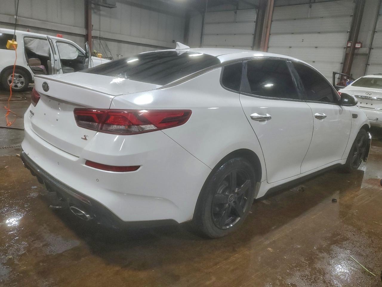 Kia Optima Lx Image 13