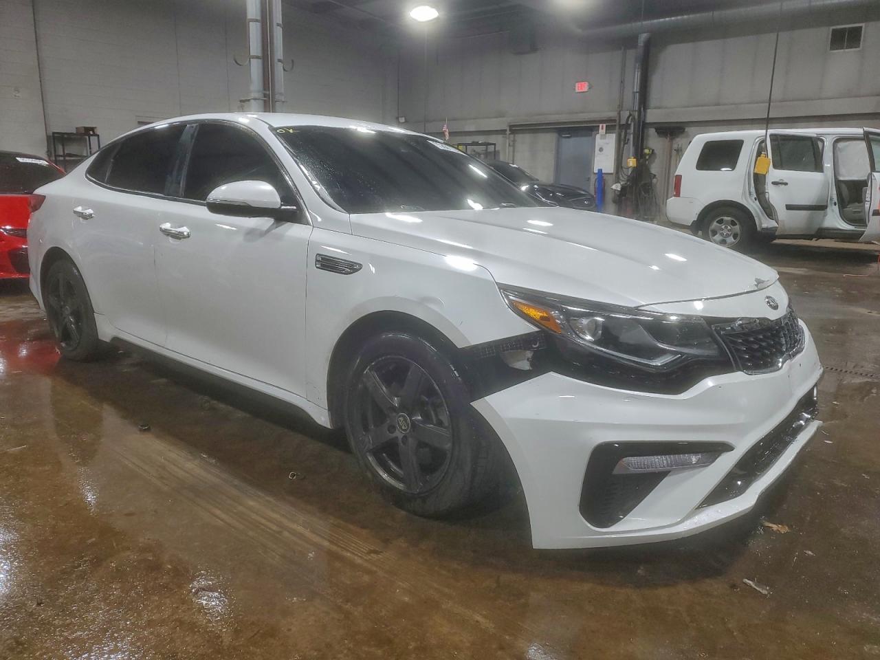 Kia Optima Lx Image 12