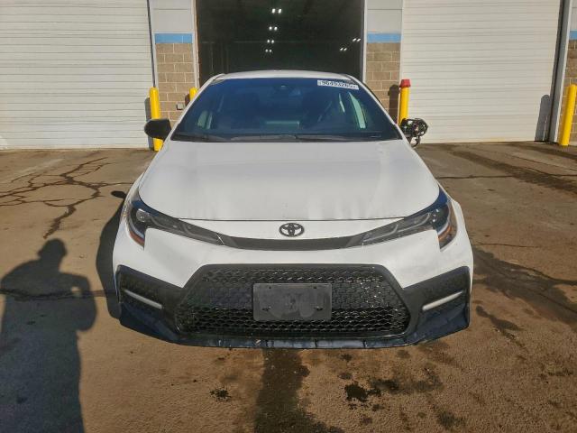 Toyota Corolla Se Image 5