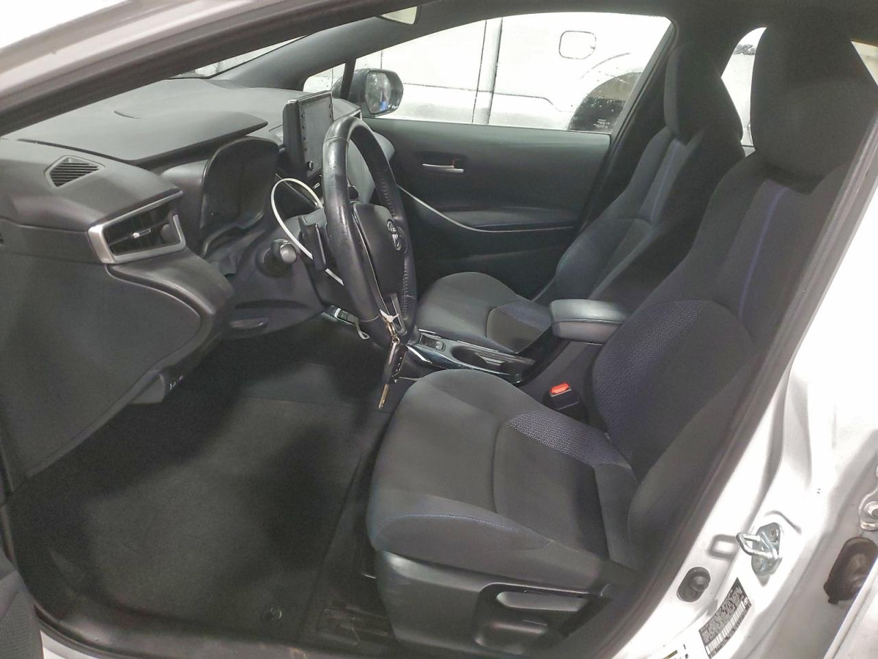 Toyota Corolla Se Image 8