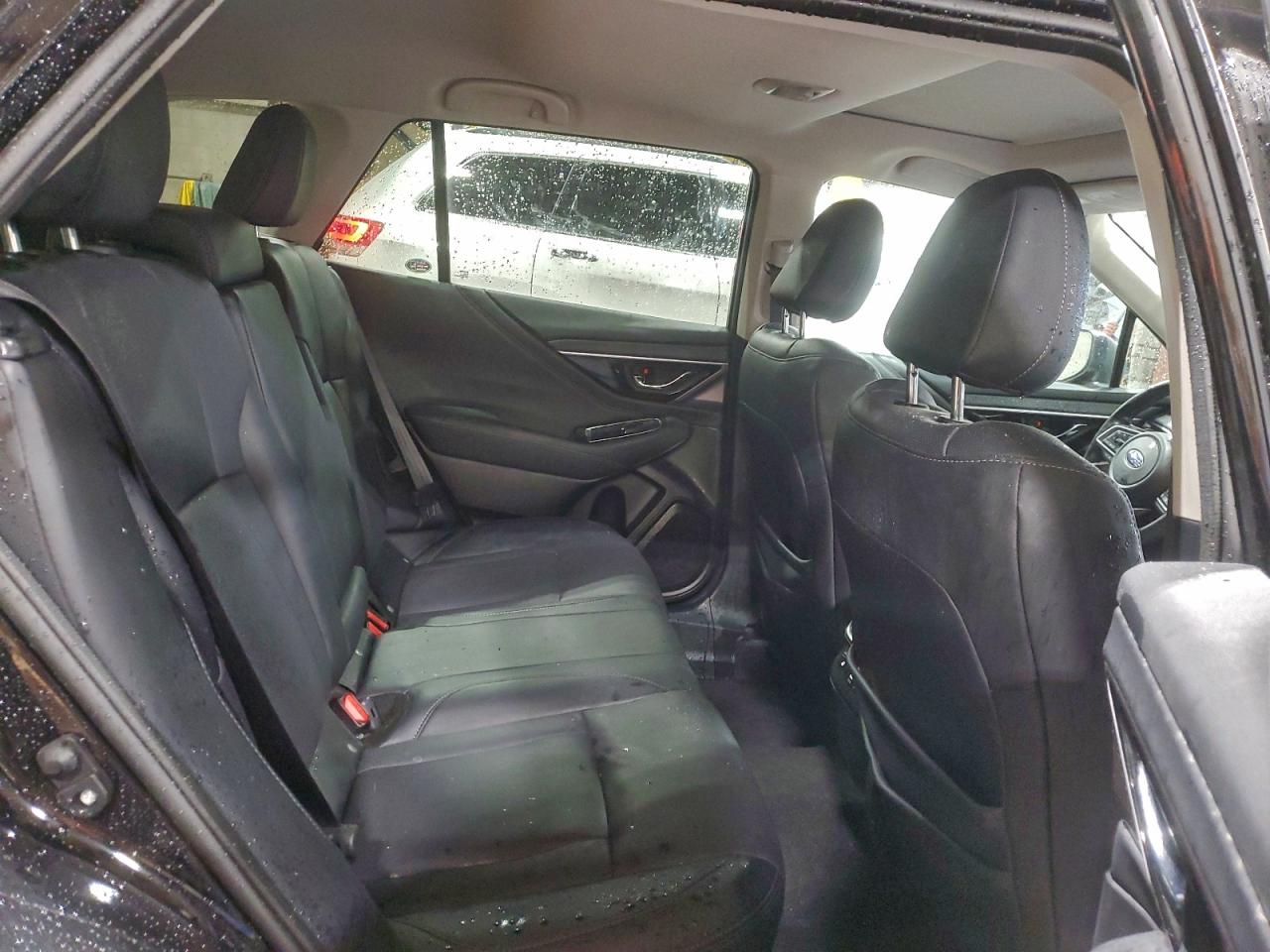 Subaru Outback Limited Image 10