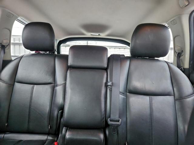 Nissan Pathfinder S Image 8