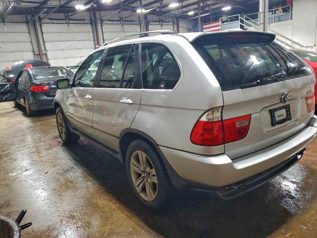 BMW X Series 4.4i Image 2