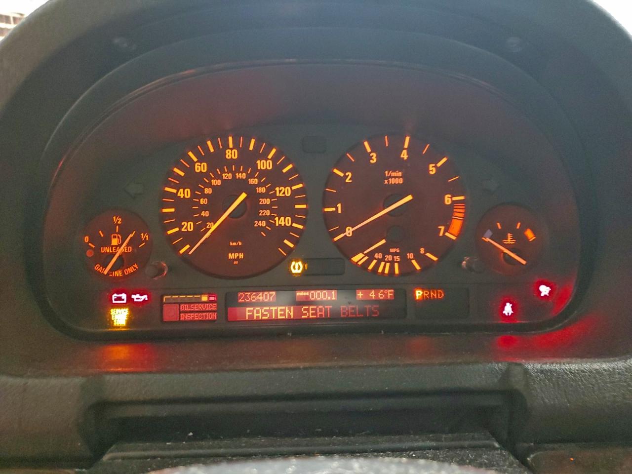 BMW X Series 4.4i Image 8