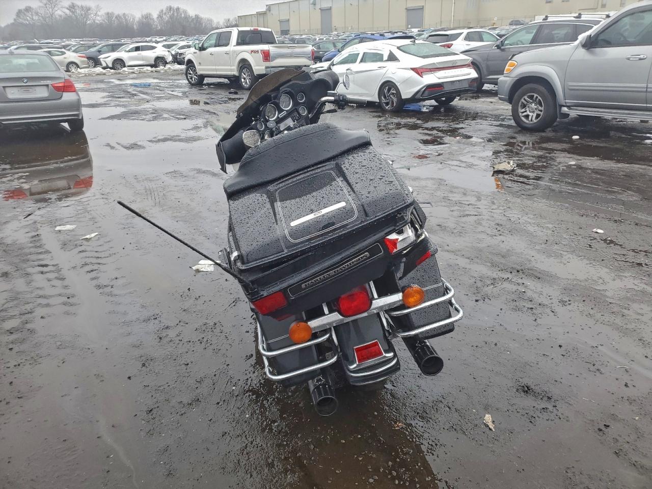 Harley-Davidson Fl Image 5