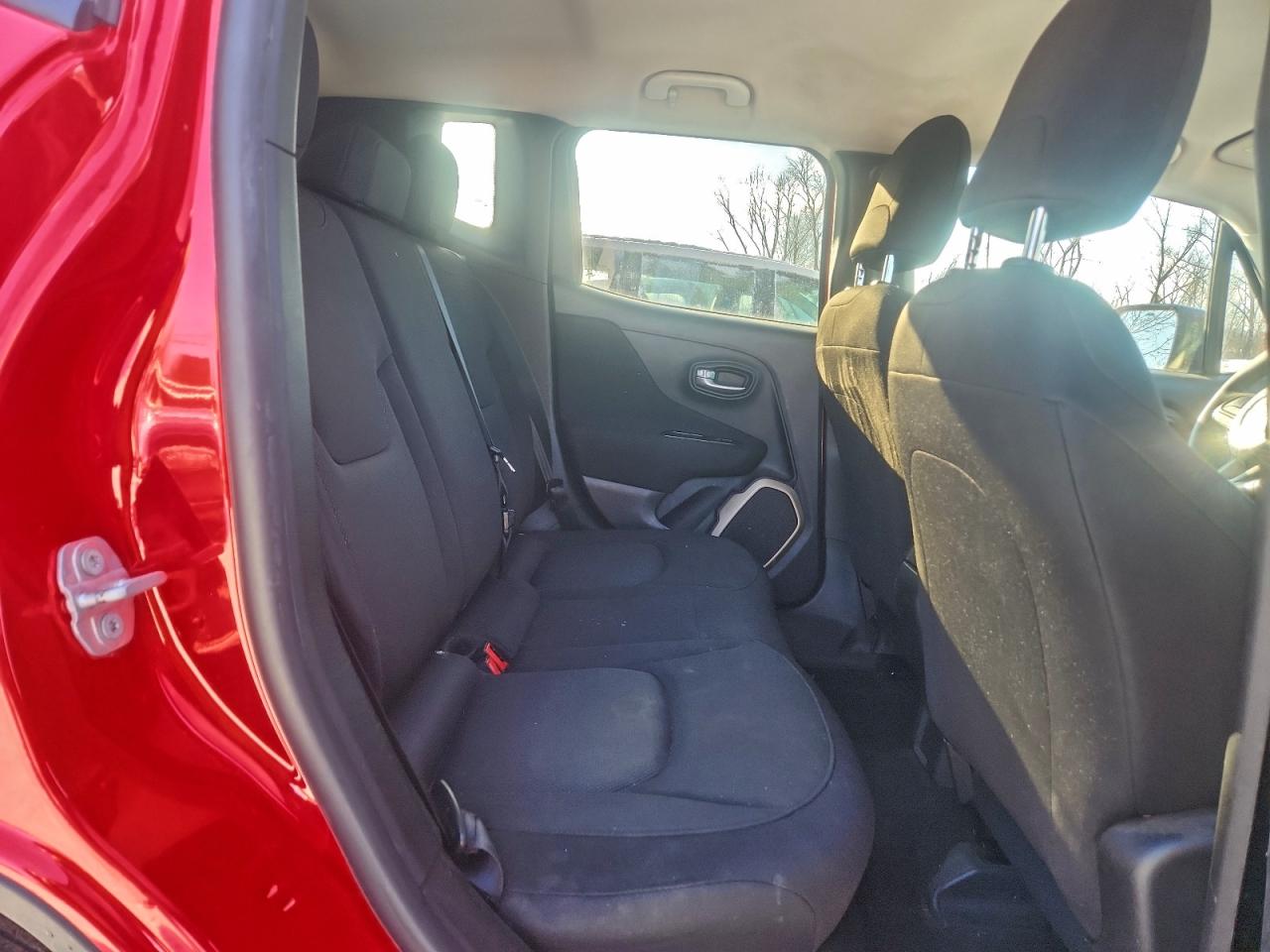 Jeep Renegade Sport Image 8