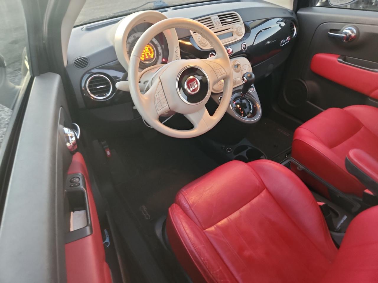 FIAT 500 Lounge Image 7