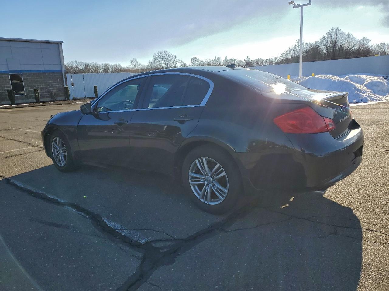 INFINITI G37 Image 3