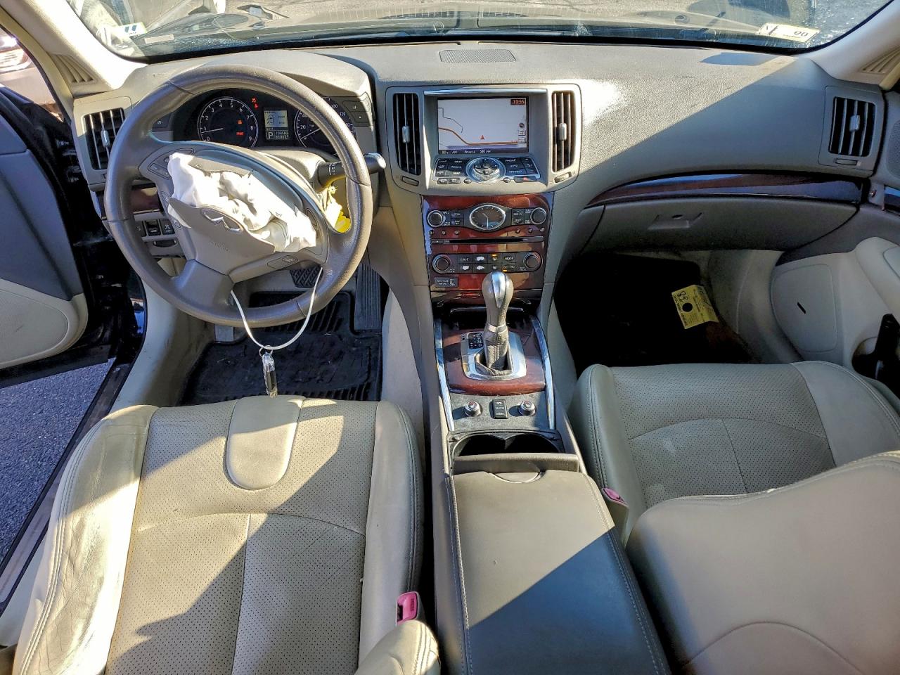 INFINITI G37 Image 10