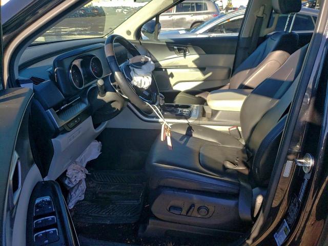 Kia Carnival Lx Image 12