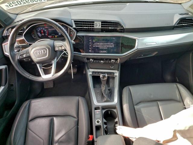 Audi Q3 Premium 40 Image 2