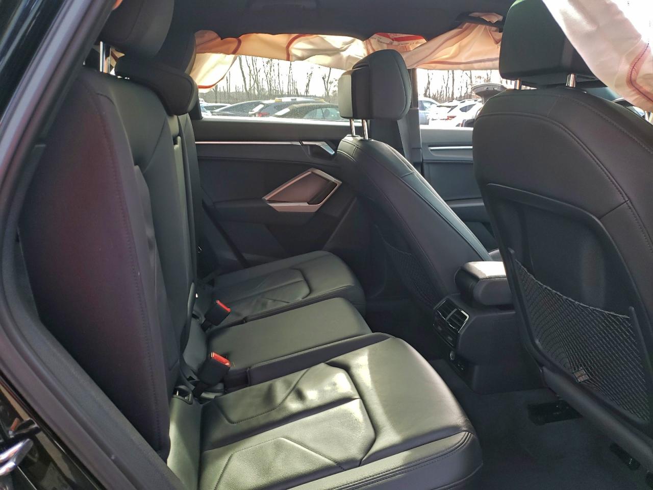 Audi Q3 Premium 40 Image 7