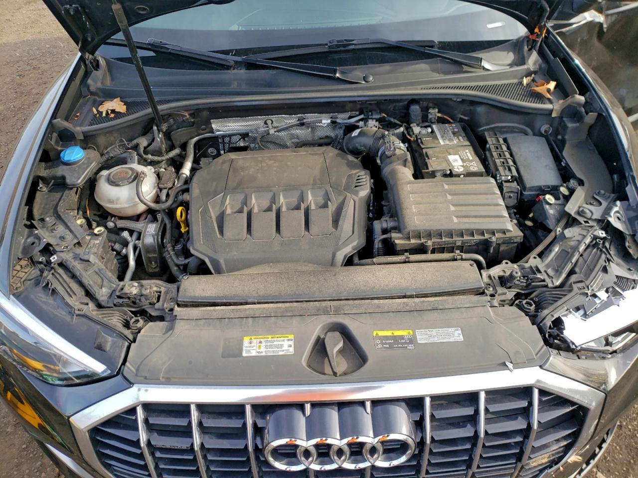 Audi Q3 Premium 40 Image 4