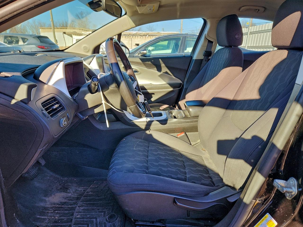 Chevrolet Volt Image 2