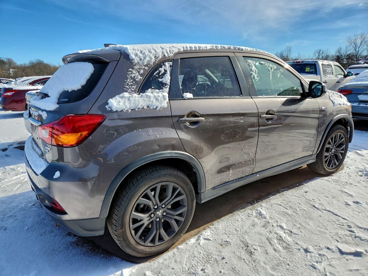 Mitsubishi Outlander Es Image 5