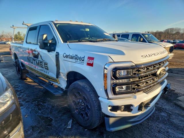 Ford F-250 Super Duty Image 4