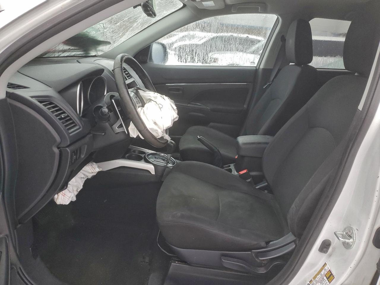 Mitsubishi Outlander Es Image 6